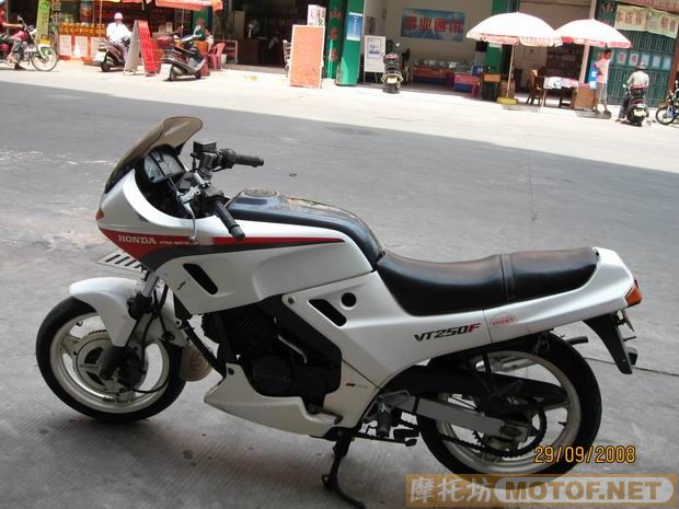 广东梅州2500元卖VT250一台