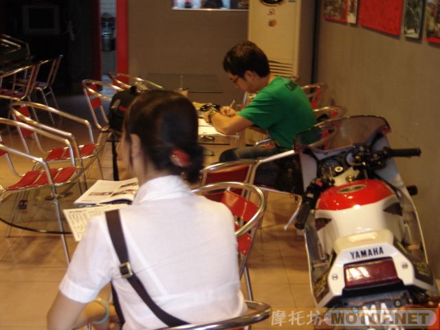 骑士公社与顺德车友参与雅马哈厂家活动