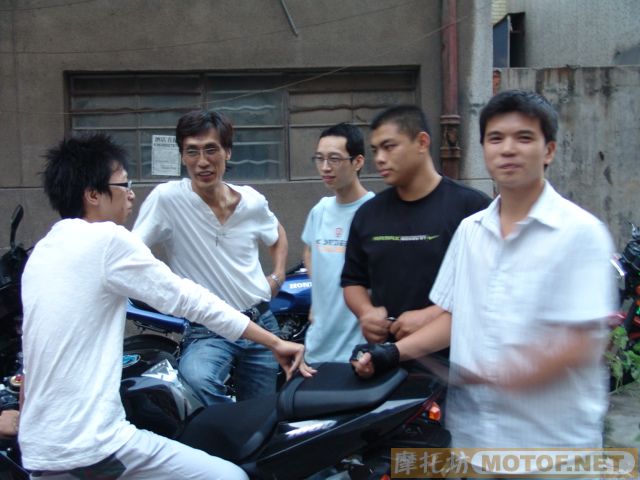 NHM6fXAF.jpg