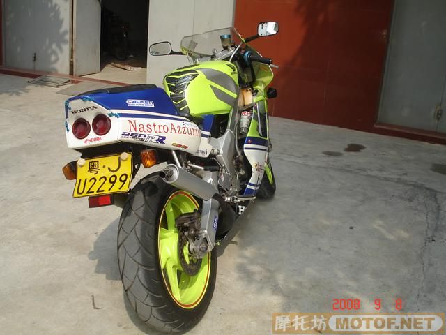 广东恩平代友出售PGM3 和 NSR125 欧版
