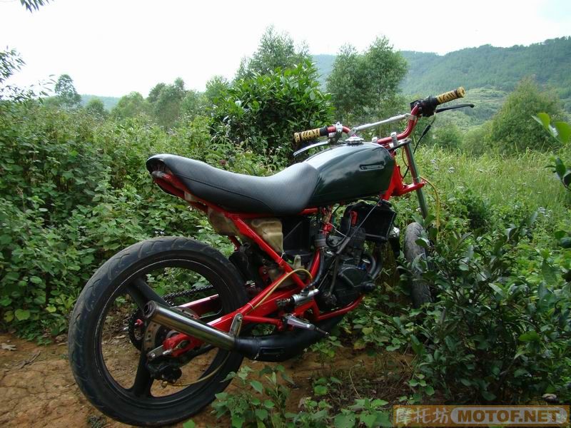 A78m7dph.jpg