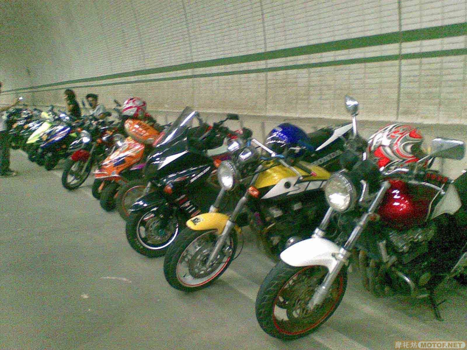 [推荐]珠海南屏代友出售95XJR400一台7500元!