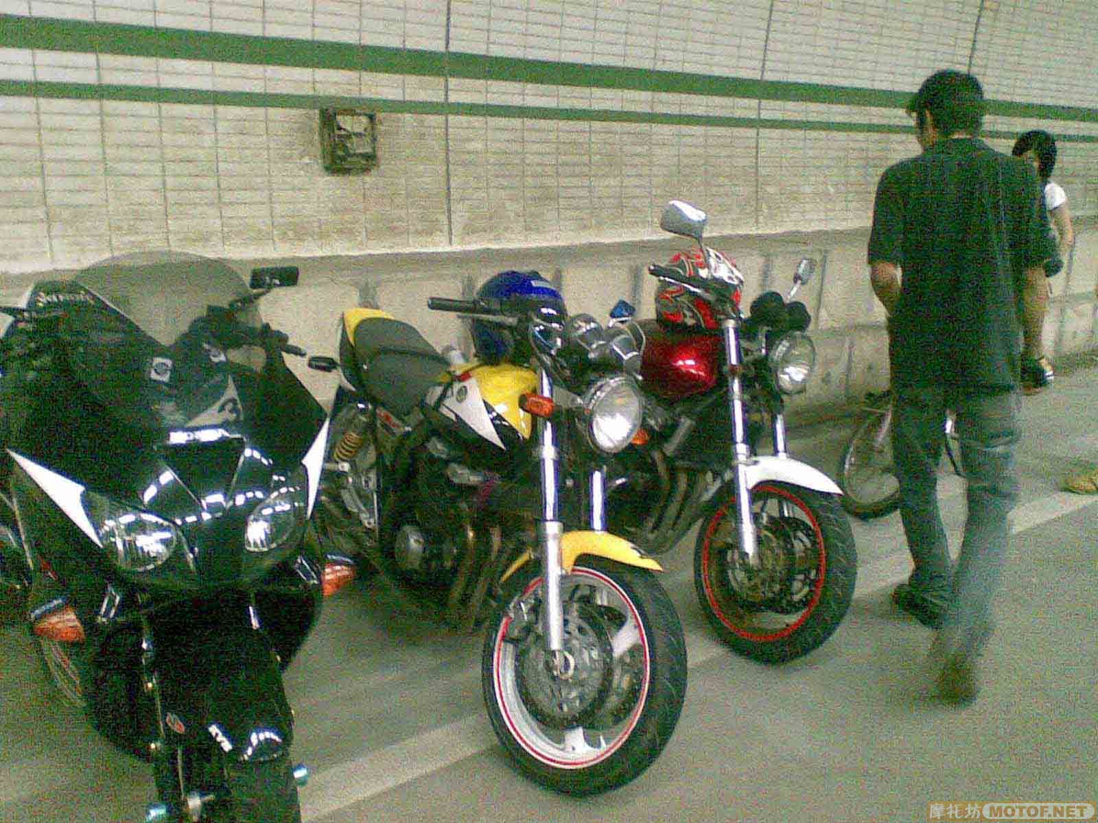 [推荐]珠海南屏代友出售95XJR400一台7500元!
