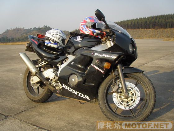 韶关出售精神CBR250RR 22期 有牌 审到今年9月