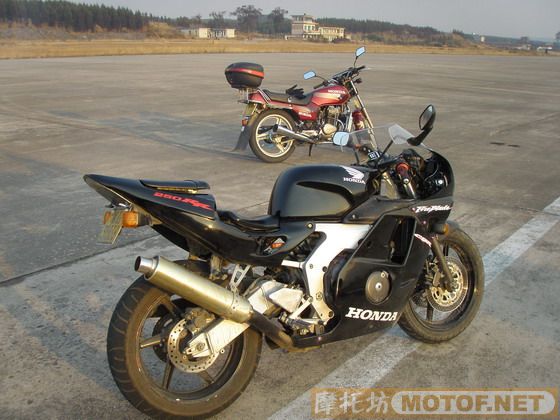 韶关出售精神CBR250RR 22期 有牌 审到今年9月