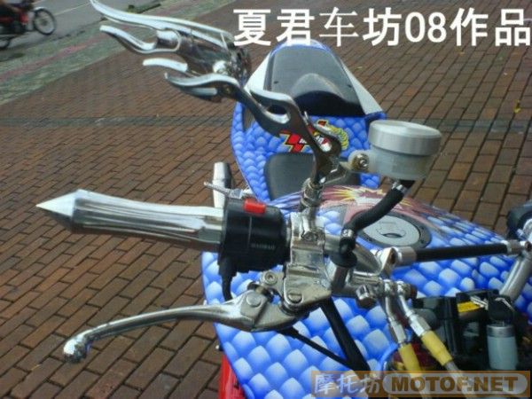 广西玉林市出  08年全国首台骚改本田CB400