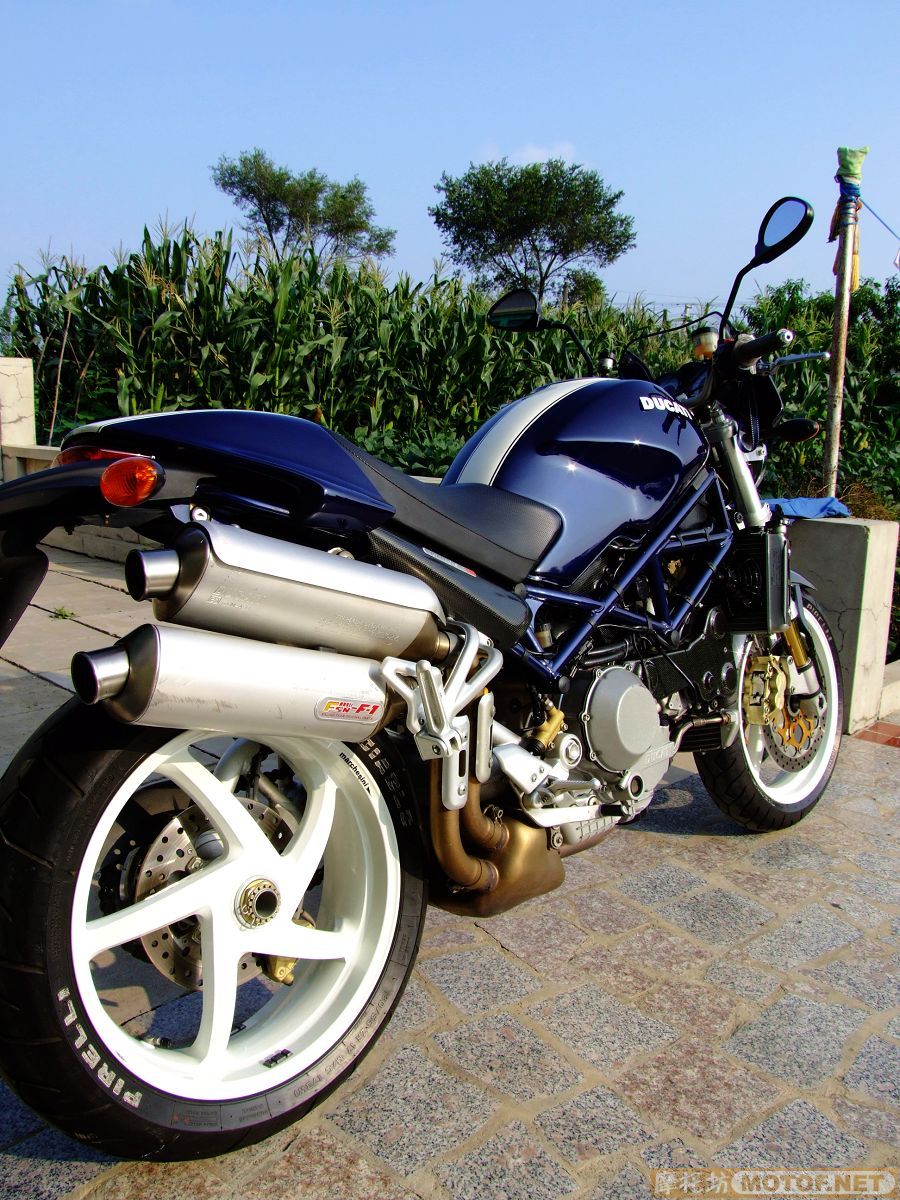 出售 DUCATI S4R