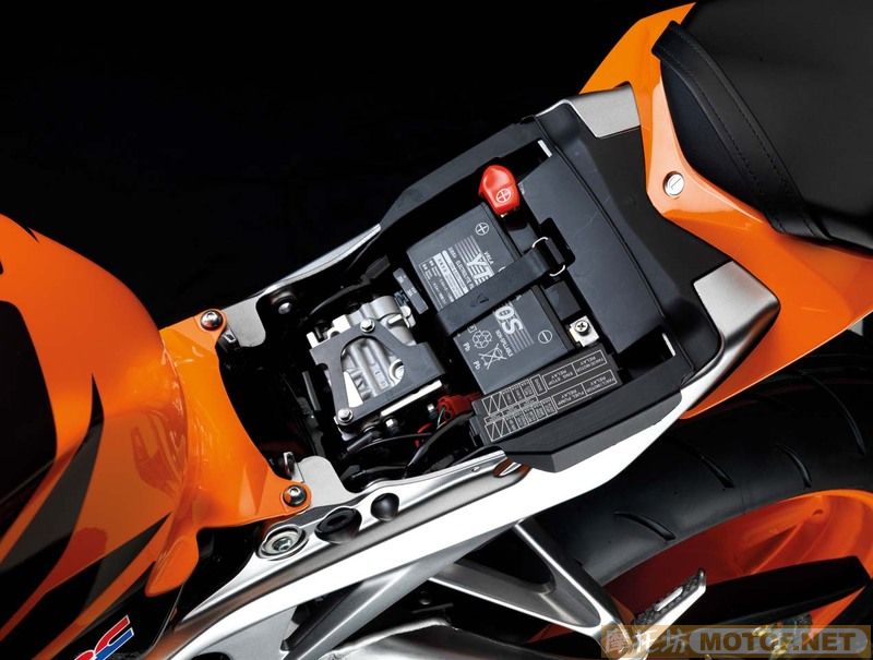 [推荐]猛兽出笼！2009CBR1000RR带ABS,