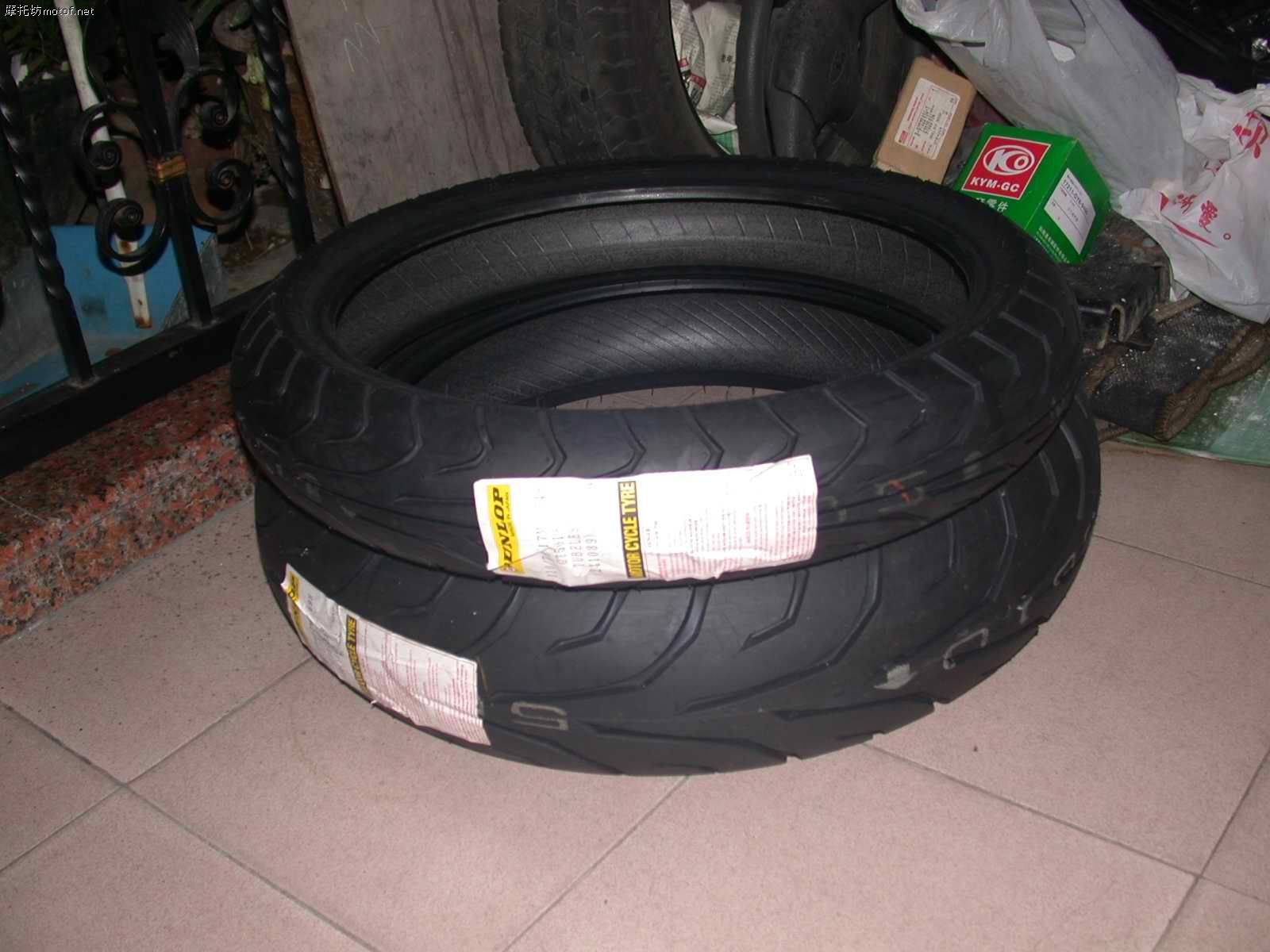 bg990UKP.jpg