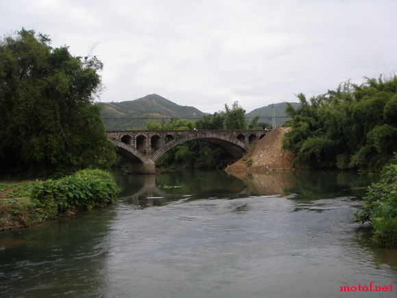 小桥流水