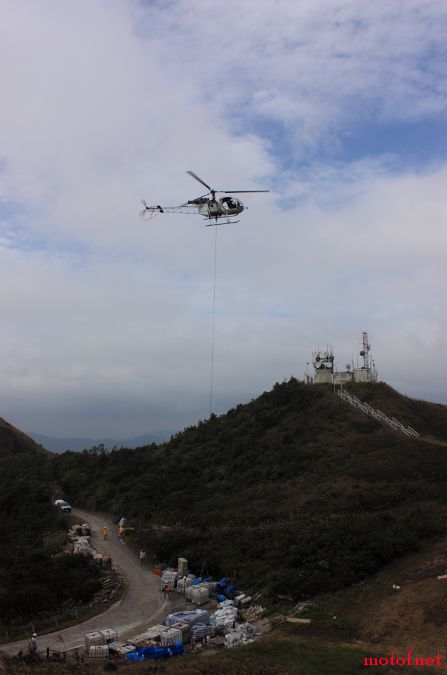 山顶还哟直升机!!