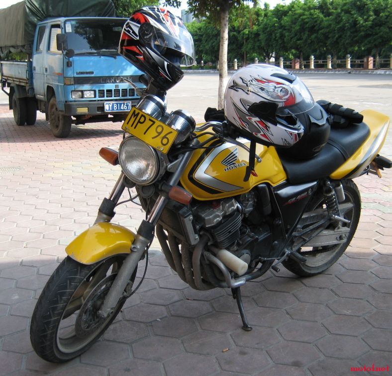 CB400.jpg