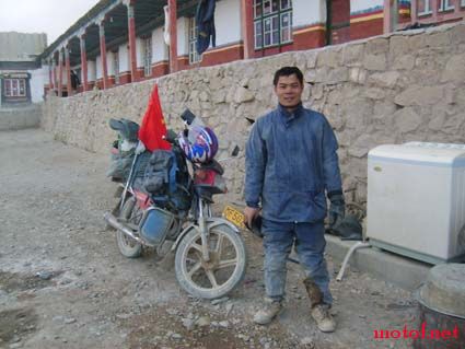 到达新仲巴这是我们住的族旅馆