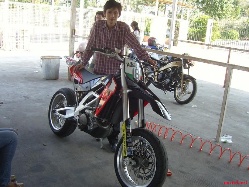 啊比利亚 SUPERMOTO `~!