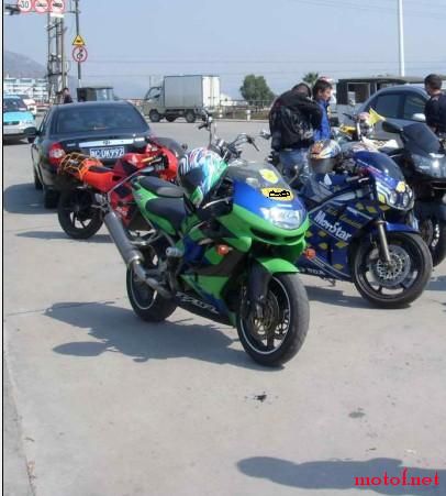 ZX-9R.JPG
