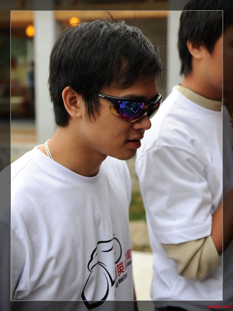 b.jpg