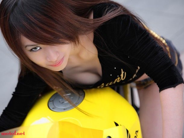 MAriel_at_Honda_017.jpg