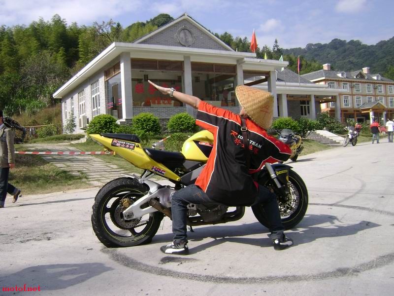 DSC01005.JPG