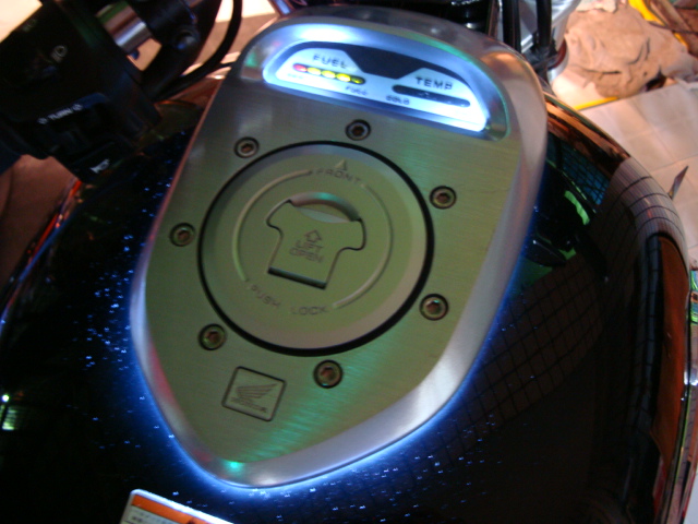 dsc00725xf7.jpg