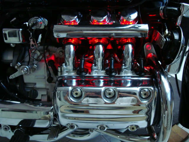 11081002660016_264.jpg
