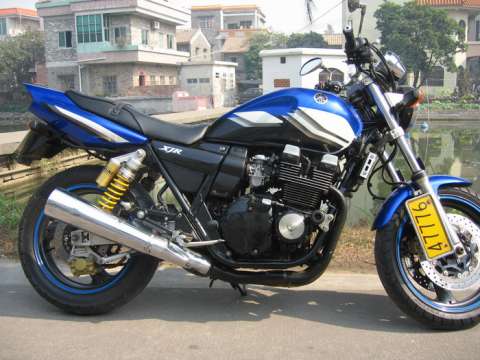 液晶表00年XJR400CC