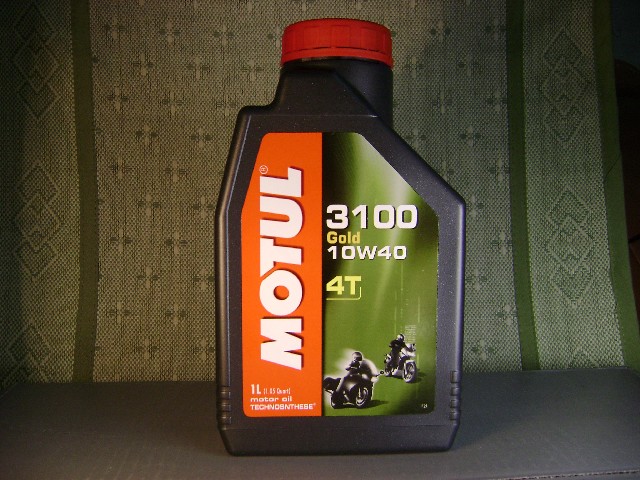 摩特3100半合成,粘度15W50,10W40,每瓶55元