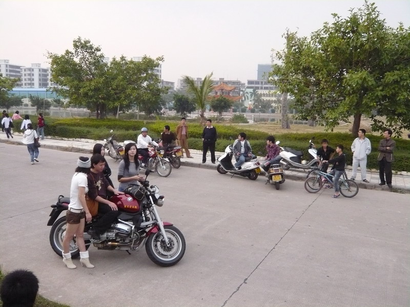 我们精彩继续````
