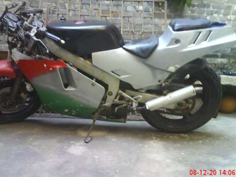 NSR250