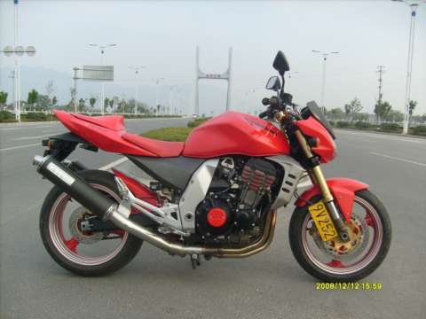 Kawasaki Z-1000