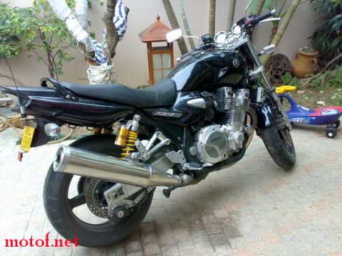摩托车XJR1300