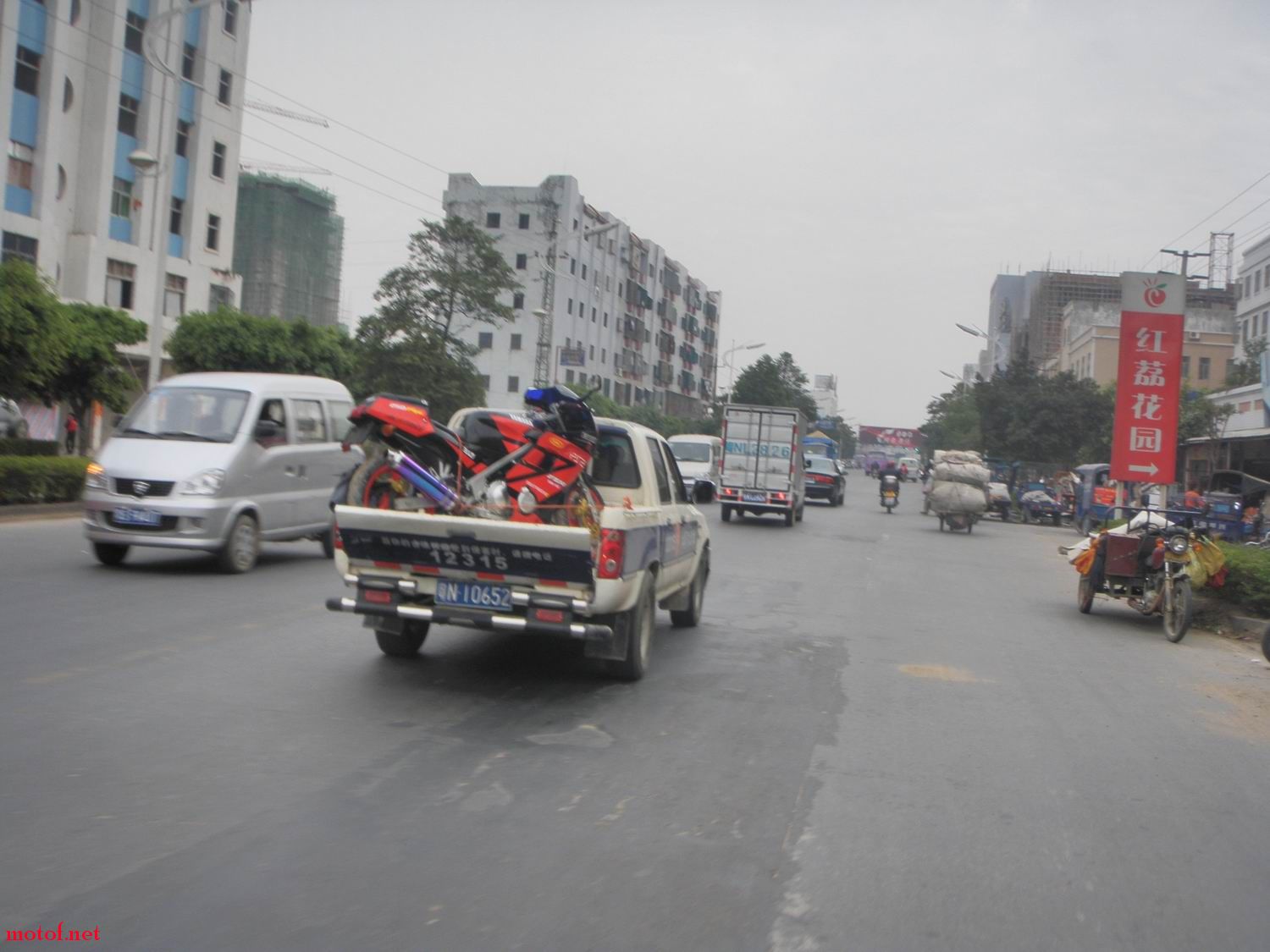 PC271844.jpg