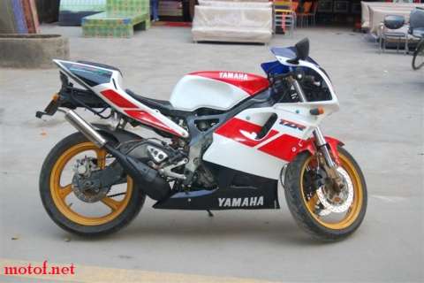 YAMAHA 3XV
