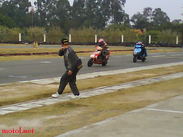 20090103_bf1cb6a6b48fdbefec26nbHrB3xvbR2U.jpg