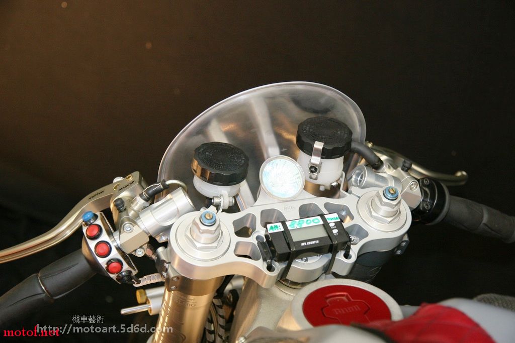 110198qd0fa.jpg