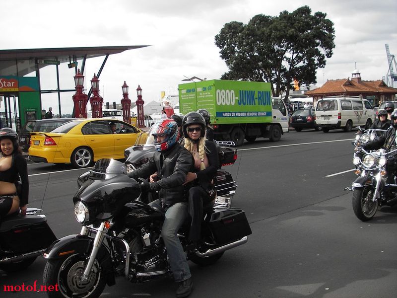 035_boobs_on_bike.jpg
