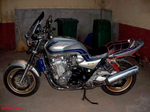 cb1300