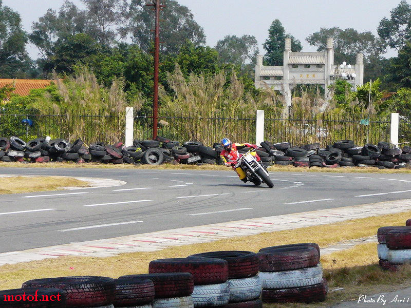 2009元旦摩托坊二耐061.jpg