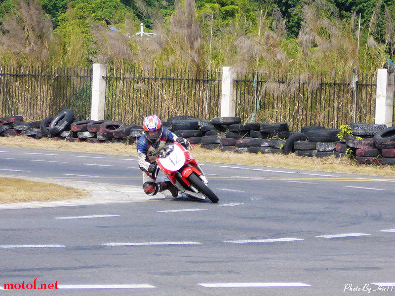2009元旦摩托坊二耐074.jpg