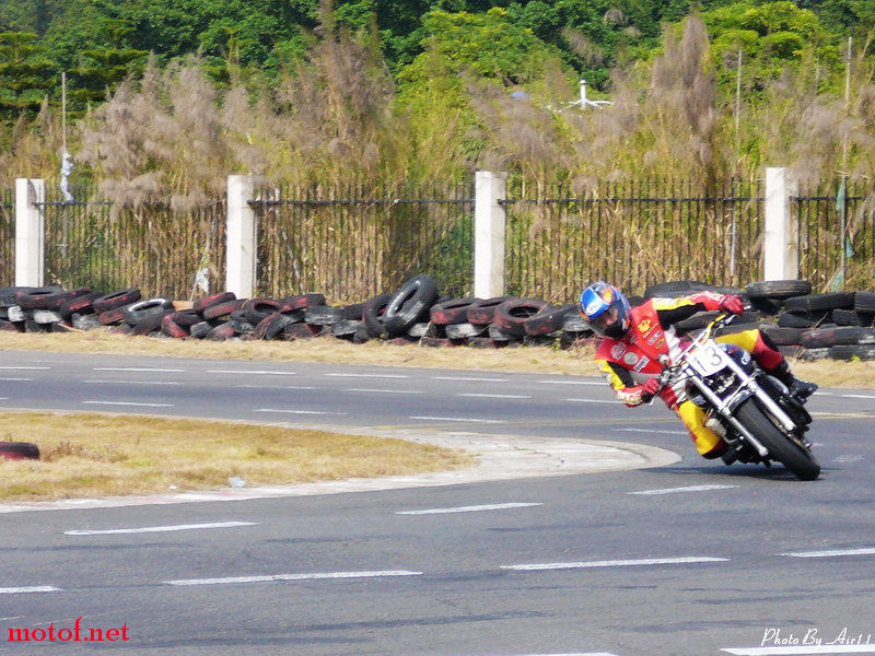 2009元旦摩托坊二耐075.jpg