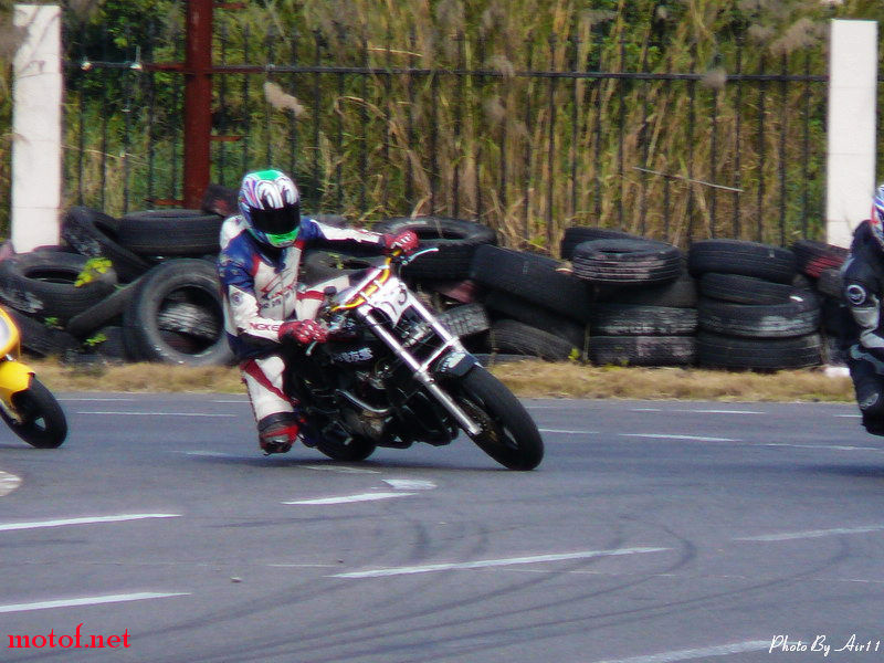 2009元旦摩托坊二耐088.jpg