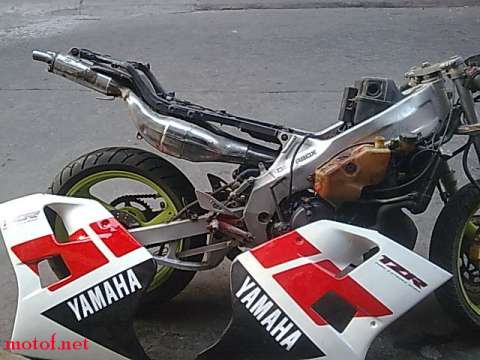 TZR250
