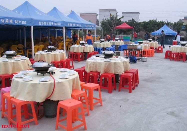 开餐场地十多席