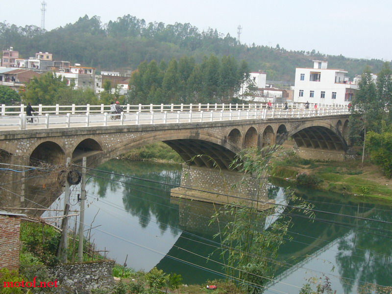 P1100349_缩小大小.JPG