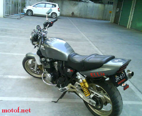 XJR-400
