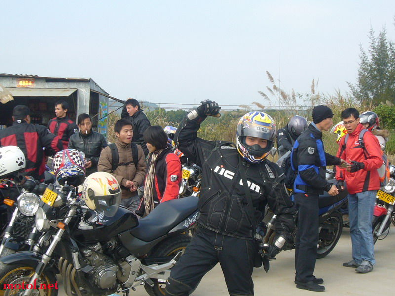 P1100343_缩小大小.JPG