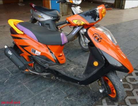 YAMAHA丽鹰