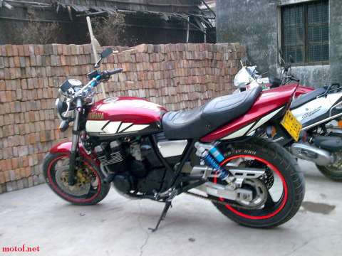 XJR400