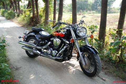 YAMAHA XV1600