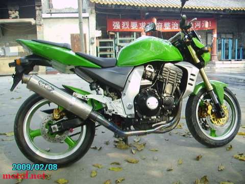 04Z1000