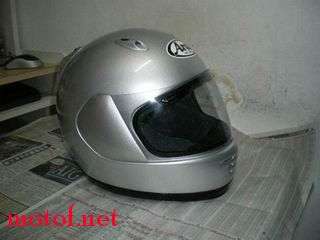 银色Arai RAPIDE